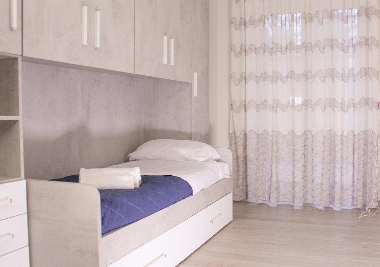 Ospedale Del Mare - Wi-Fi Gratis E Parcheggio Gratuito Appartement Napels Buitenkant foto